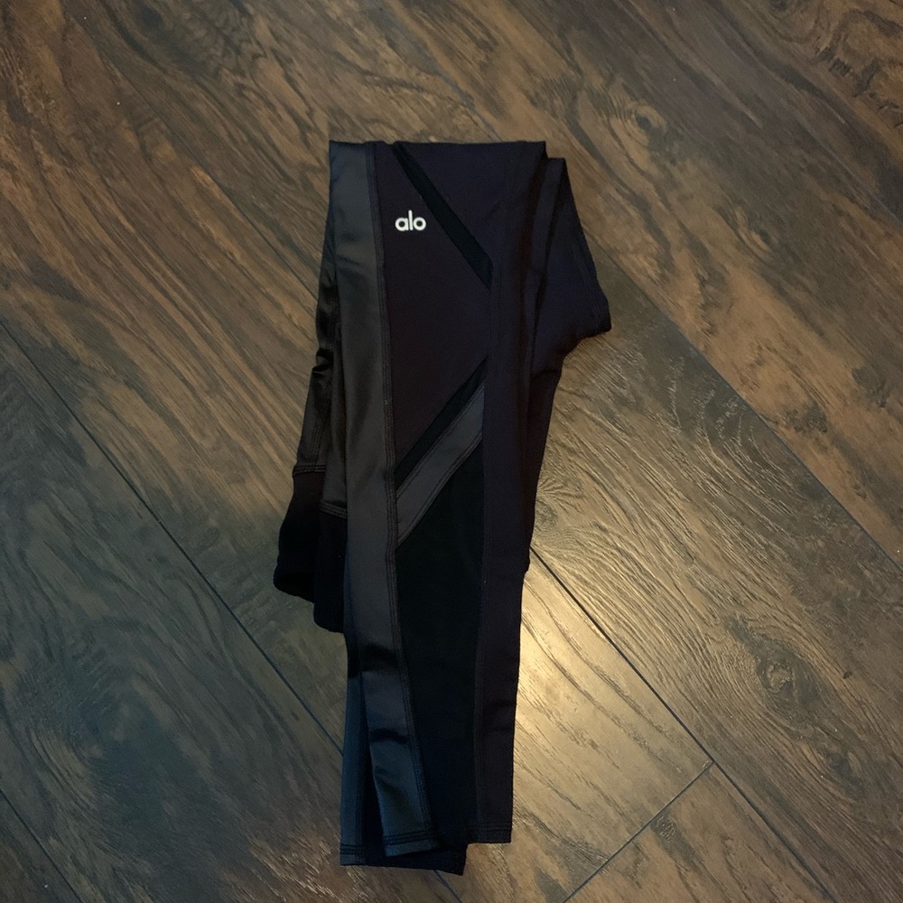 ✨ALO leggings✨